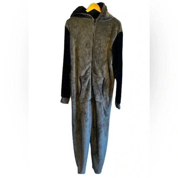 One piece gray & black faux fur zip up suit Cosplay, furries Size M - Picture 1 of 8
